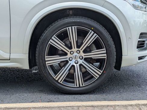 Certified 2023 Volvo XC90 T8 Ultimate w/ Protection Package Premier AWD/4WD image 11
