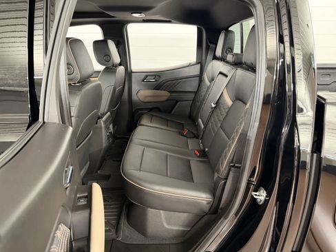 Used 2024 GMC Canyon Denali AWD/4WD image 33