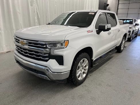 Used 2023 Chevrolet Silverado 1500 LTZ w/ LTZ Convenience Package II image 3