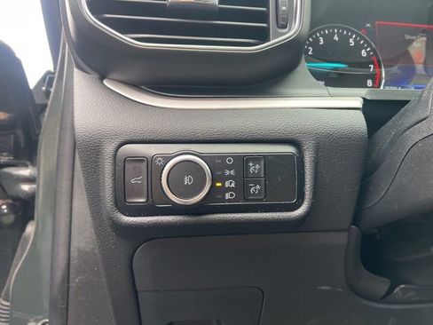 Used 2024 Ford Explorer XLT w/ Equipment Group 202A image 23