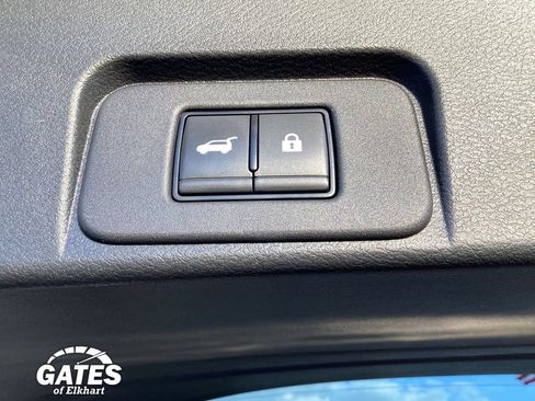 Used 2023 Nissan Rogue SL w/ SL Premium Package FWD image 15