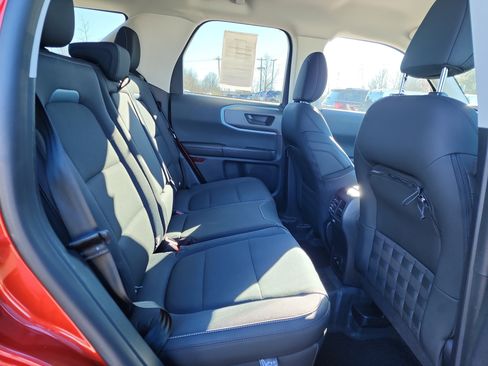 Used 2022 Ford Bronco Sport Badlands image 14