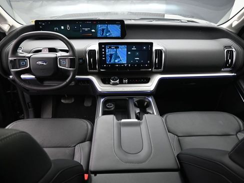 New 2026 Ford Expedition Max Platinum w/ Driver's Package AWD/4WD image 23
