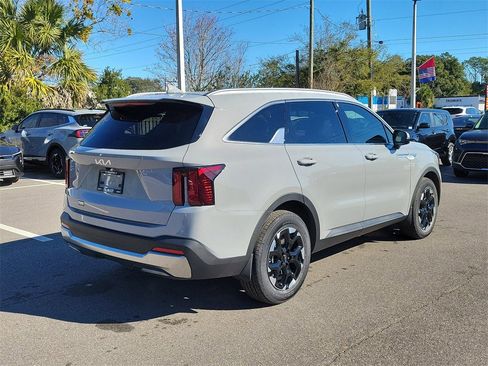 New 2026 Kia Sorento S image 6