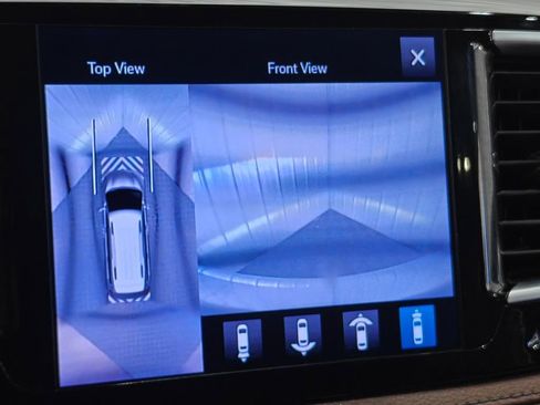 Used 2017 Chrysler Pacifica Limited FWD image 75