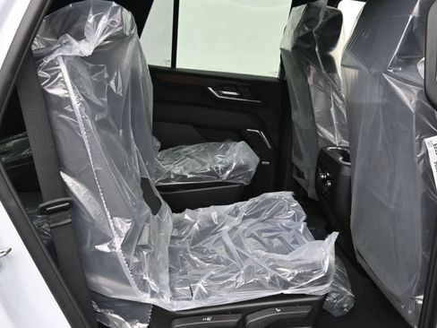 New 2026 GMC Yukon Denali w/ Denali Reserve Package image 12