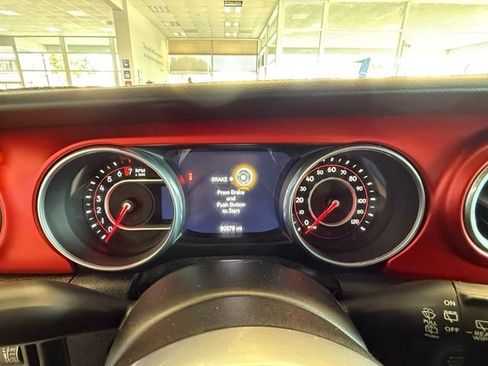 Used 2018 Jeep Wrangler Unlimited Rubicon image 13