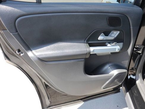 Used 2024 Mercedes-Benz EQB 250+ image 13