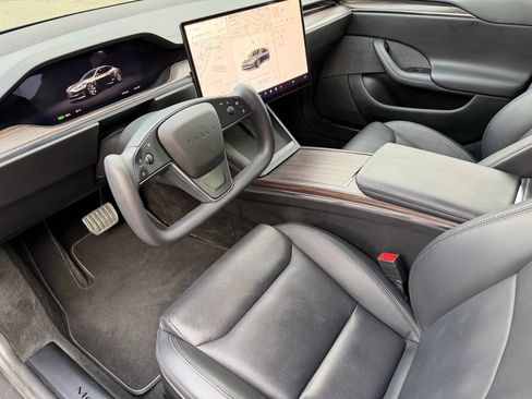 Used 2022 Tesla Model S image 14