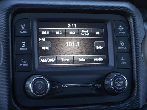 Used 2021 Jeep Wrangler Sport image 30