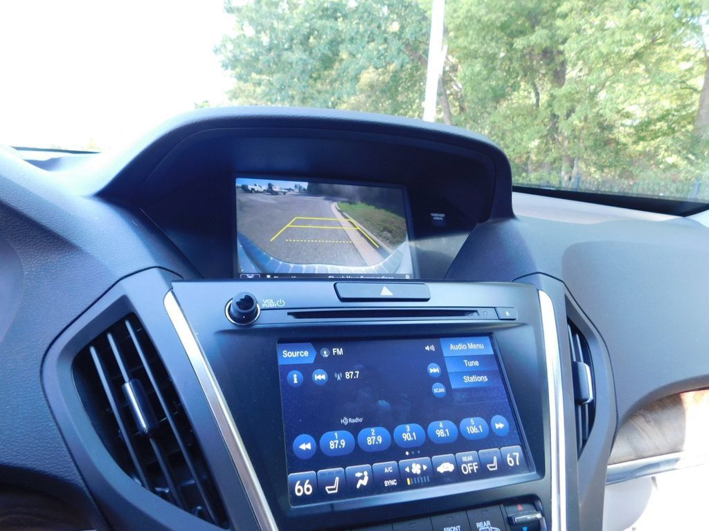 Used 2019 Acura MDX w/ Technology Package AWD/4WD image 6