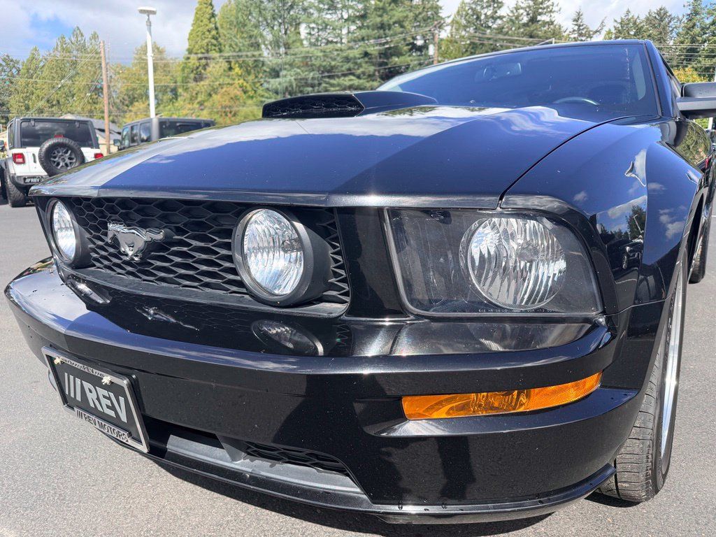 Used 2007 Ford Mustang GT RWD image 9