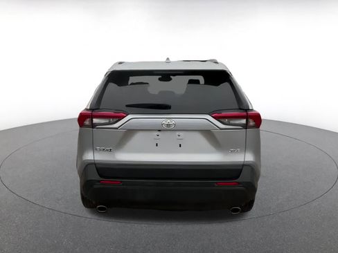 Used 2025 Toyota RAV4 XLE image 12