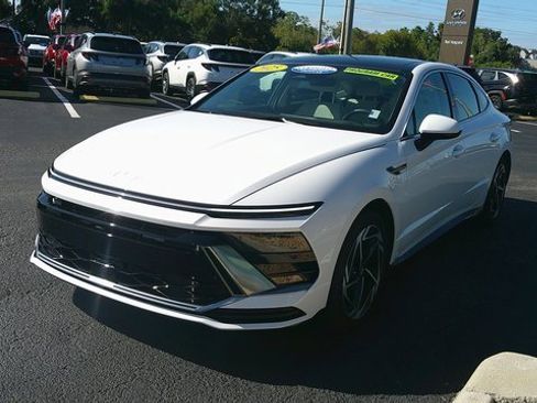 Certified 2025 Hyundai Sonata SEL image 2