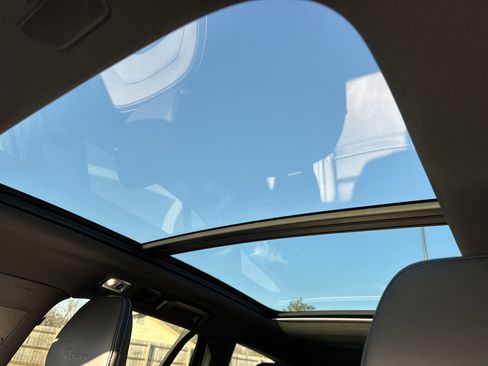 Used 2020 Volvo V60 T6 R-Design w/ Advanced Package image 34