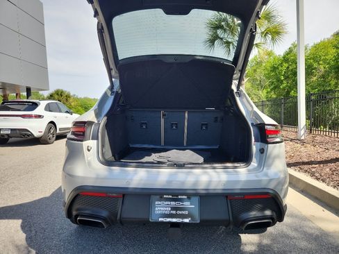New 2026 Porsche Macan image 43
