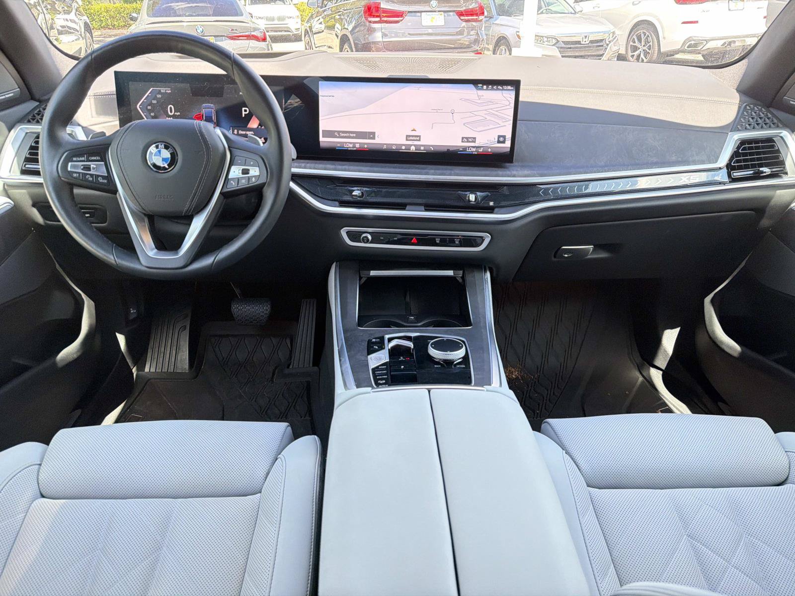 Used 2025 BMW X5 xDrive40i w/ Premium Package AWD/4WD image 14