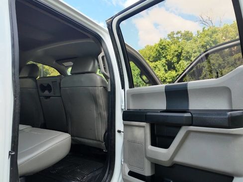 Used 2017 Ford F250 XL w/ STX Appearance Package AWD/4WD image 38