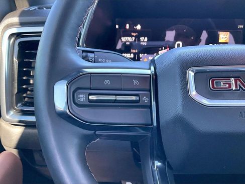 Certified 2025 GMC Canyon AT4 w/ AT4 Premium Package image 10