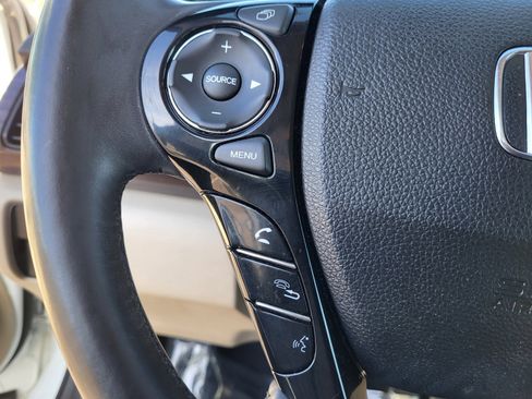 Used 2017 Honda Accord EX-L image 26