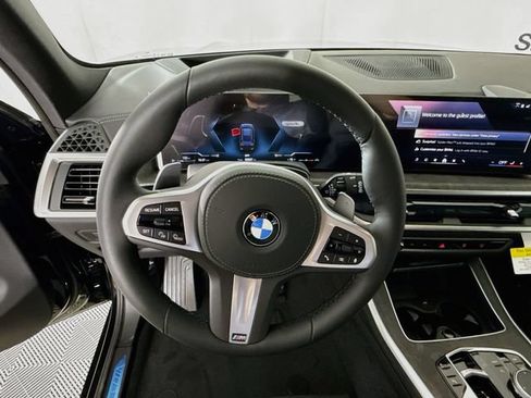 New 2026 BMW X5 xDrive40i w/ M Sport Package AWD/4WD image 11