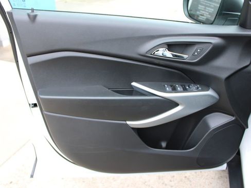 New 2026 Chevrolet Trax LS image 14