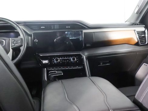 Used 2023 GMC Sierra 1500 Denali w/ Technology Package image 35