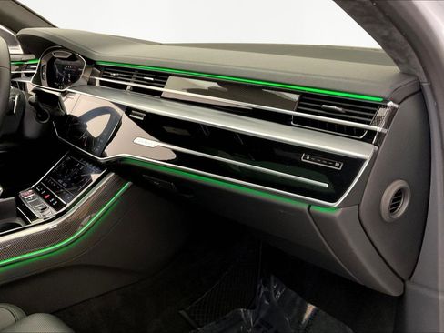Used 2020 Audi S8 L image 26
