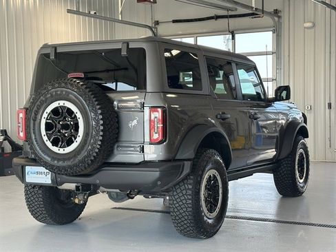 Used 2023 Ford Bronco Badlands w/ Sasquatch Package image 3