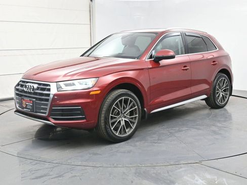 Used 2018 Audi Q5 2.0T Premium Plus w/ Premium Plus Package image 1