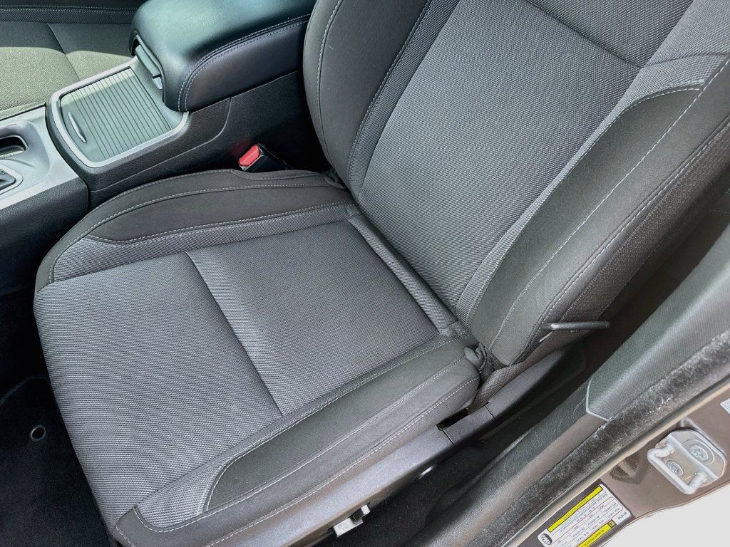 Used 2022 Dodge Charger SXT RWD image 18