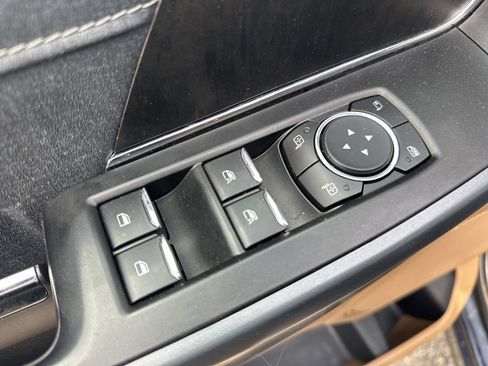 Used 2022 Ford F150 Lariat AWD/4WD image 17