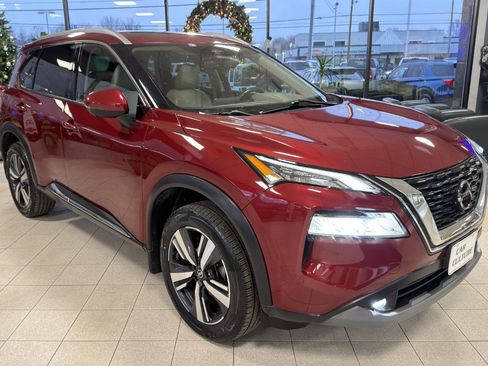 Used 2021 Nissan Rogue SL AWD/4WD image 3