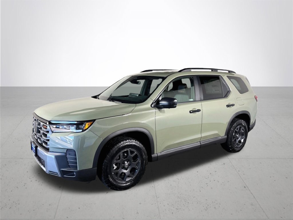 New 2026 Honda Pilot TrailSport image 2