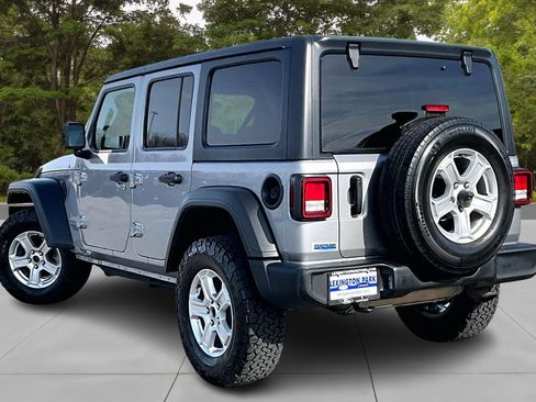Used 2021 Jeep Wrangler Unlimited Sport image 4