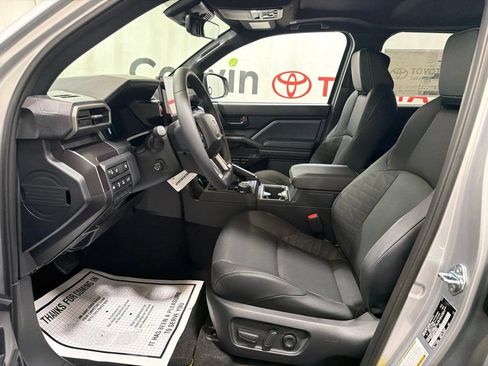 Used 2026 Toyota 4Runner TRD Off-Road Premium AWD/4WD image 22