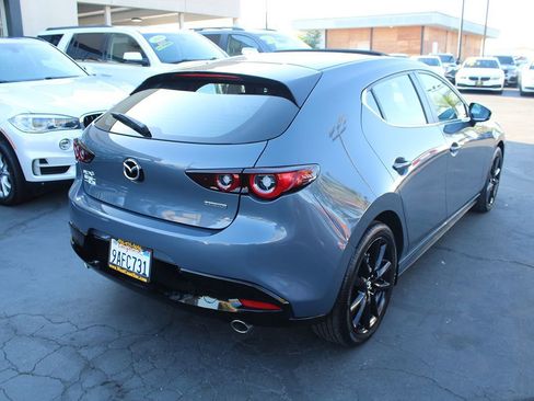 Used 2022 MAZDA MAZDA3 s FWD image 7