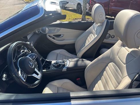 Used 2019 Mercedes-Benz C 300 4MATIC Cabriolet image 4