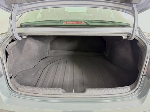 Used 2024 Hyundai Elantra SEL FWD image 46