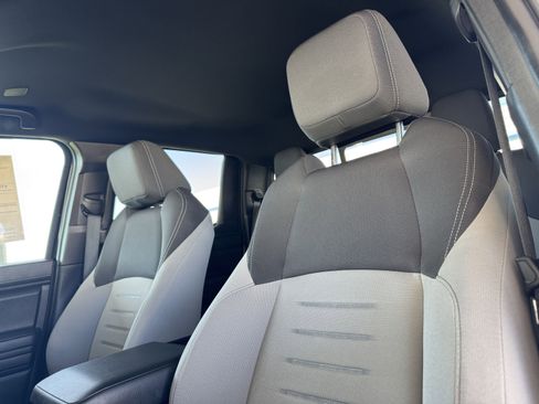 Used 2025 Toyota Tacoma TRD Sport image 12