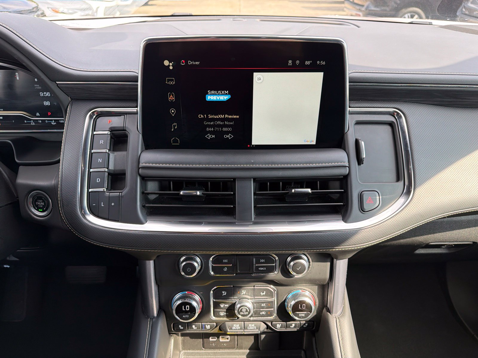 Used 2024 GMC Yukon XL SLT RWD image 10