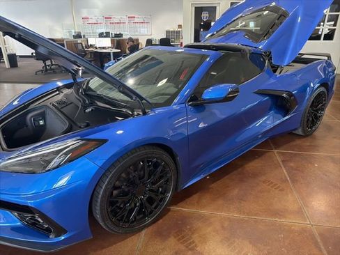 Used 2023 Chevrolet Corvette Stingray Coupe w/ Z51 Performance Package image 3
