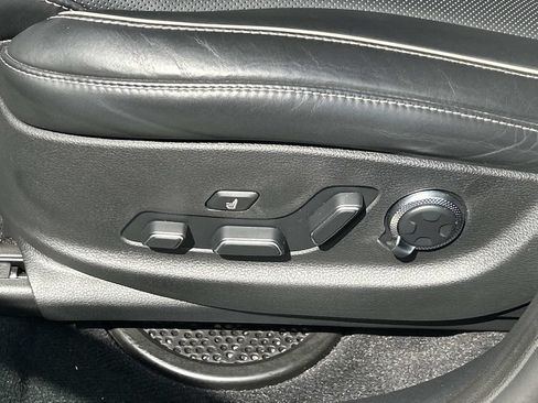 Used 2024 Genesis GV80 3.5T Advanced AWD/4WD image 17