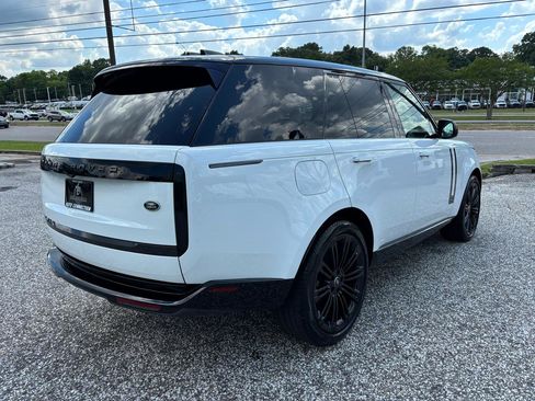 Used 2022 Land Rover Range Rover SE AWD/4WD image 5