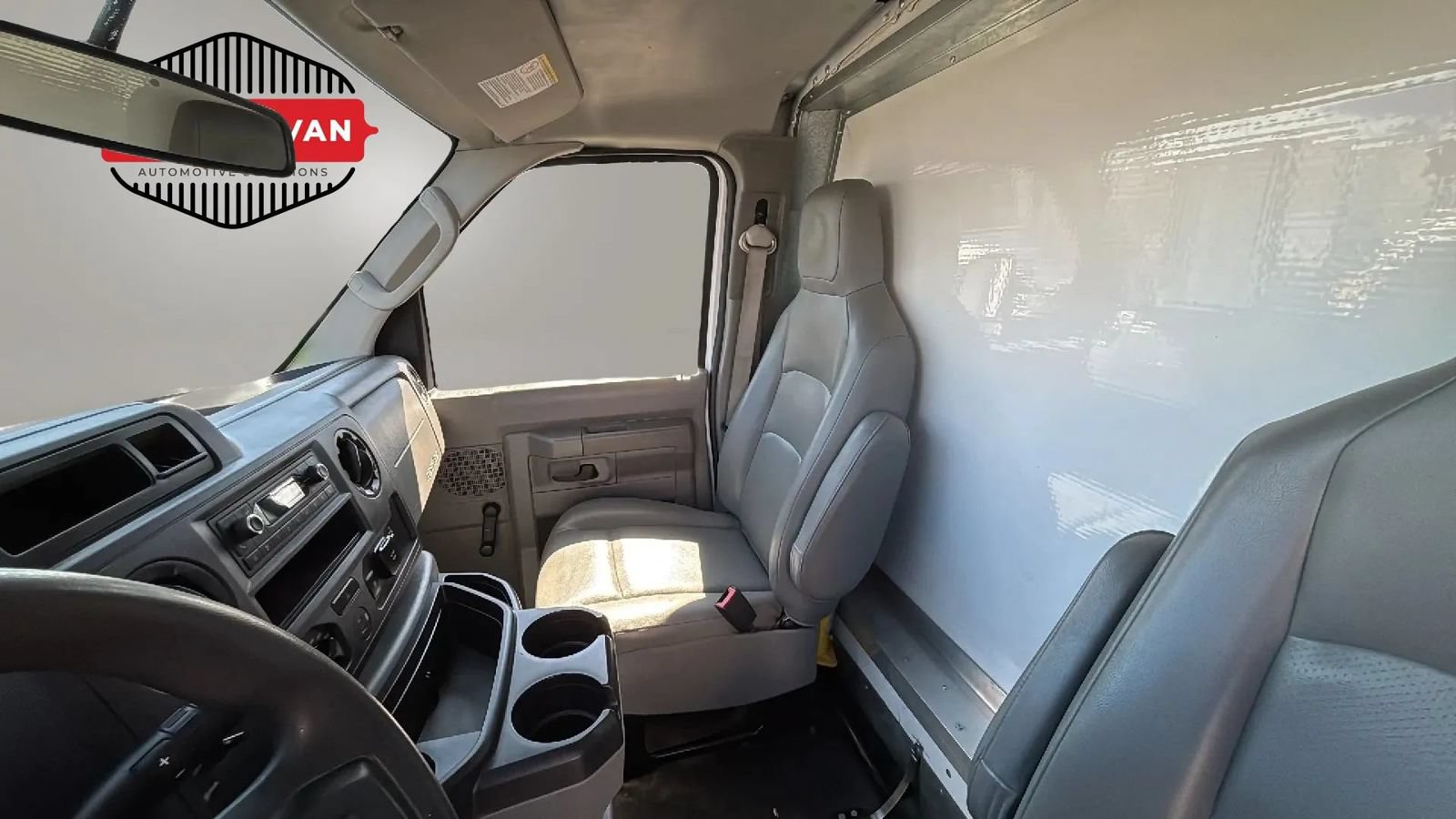 Used 2021 Ford E-350 and Econoline 350 Super Duty RWD image 20