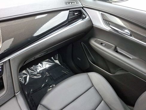 Certified 2024 Cadillac XT6 Sport w/ Technology Package AWD/4WD image 21