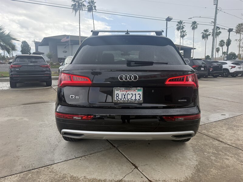 Used 2019 Audi Q5 2.0T Premium Plus w/ Premium Plus Package AWD/4WD image 4