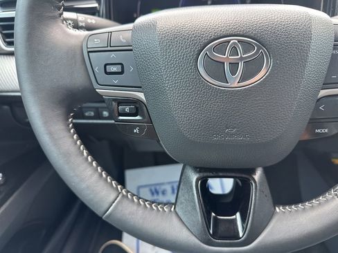 Certified 2025 Toyota Camry SE image 16