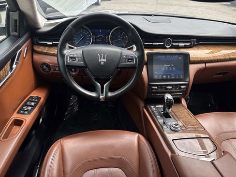 Used 2018 Maserati Quattroporte S GranLusso Q4 AWD/4WD image 8