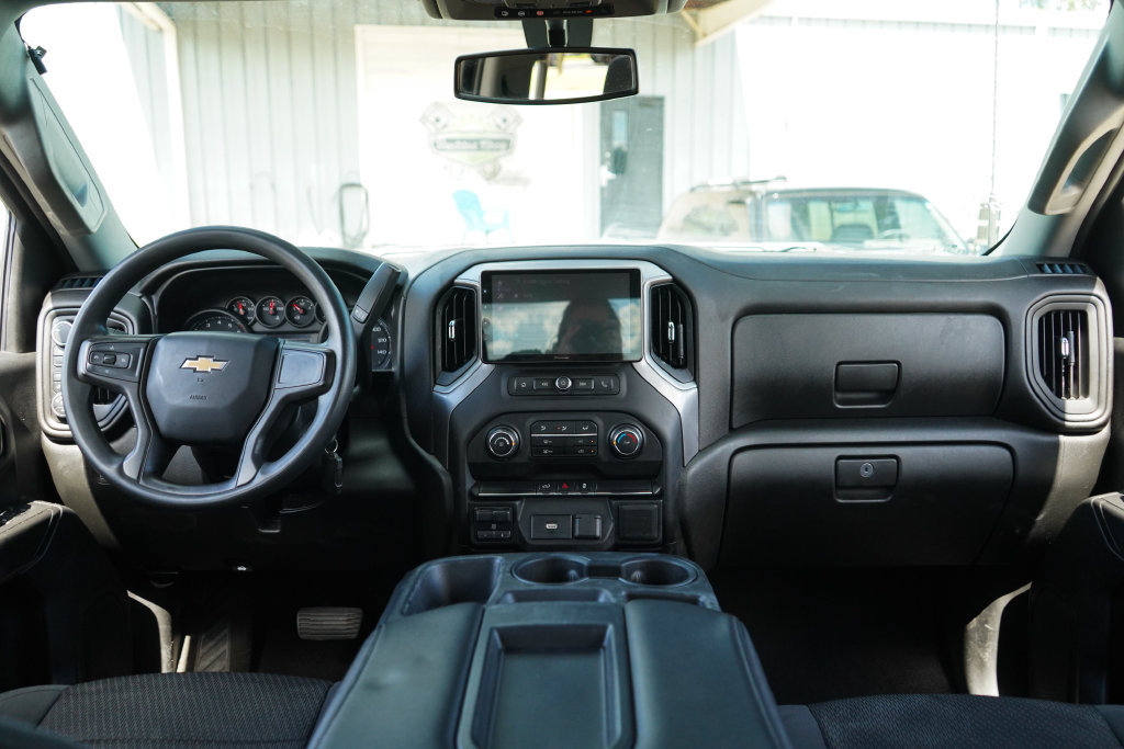 Used 2020 Chevrolet Silverado 2500 Custom w/ Custom Value Package AWD/4WD image 10